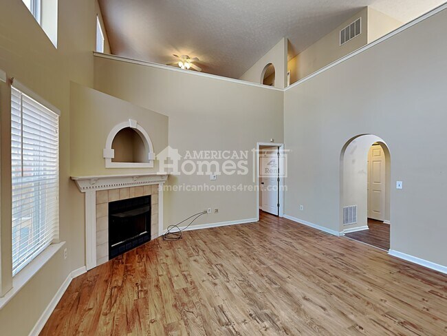 Building Photo - 4870 E Bixby Ridge Drive