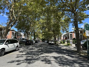 Building Photo - 1843 Clintonville St
