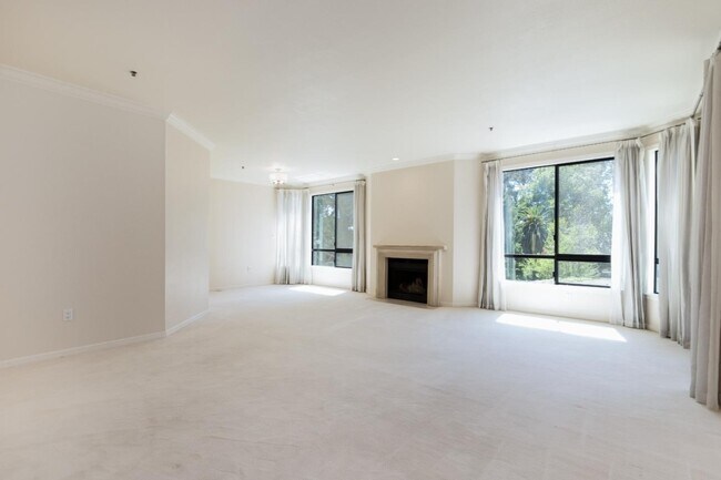 Building Photo - 1457 Bellevue Ave