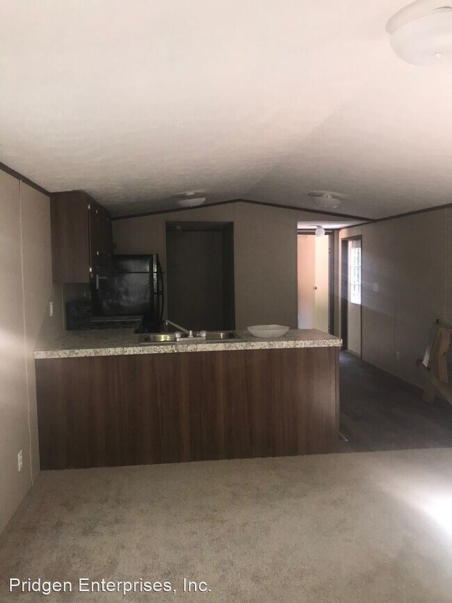 Building Photo - 4 br, 2 bath House - 290 Arthur Road