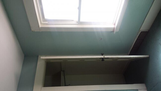 Foto del edificio - 503 E Utica St