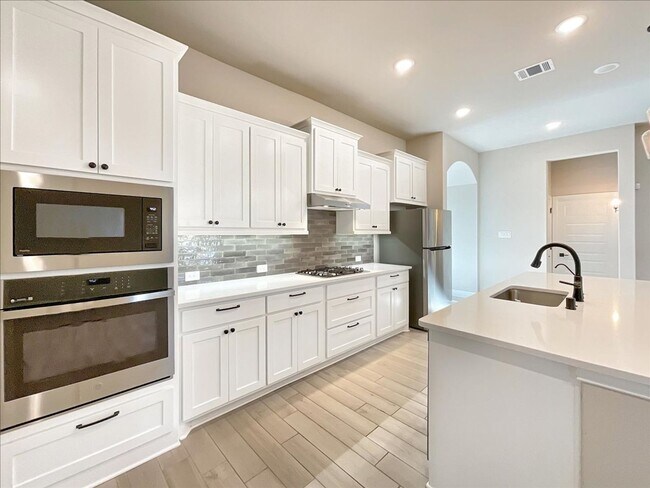 Building Photo - Move-In Ready! 4-bed 3-bath in McKinney's ...