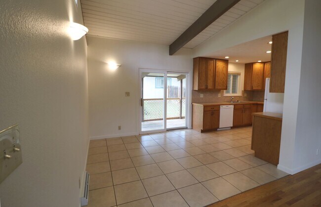 Building Photo - Adorable 3bd/ 1ba Home in Boulder, CO! Ava...