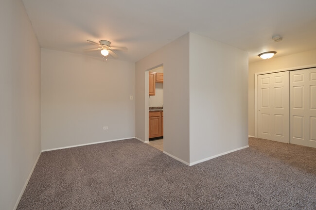 Building Photo - 869 Trace Dr