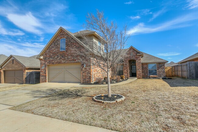 Frente - 19120 Summer Grove Ave