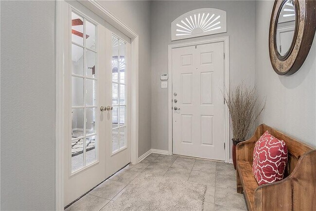 Foto del edificio - 1426 Forest Oaks Ct