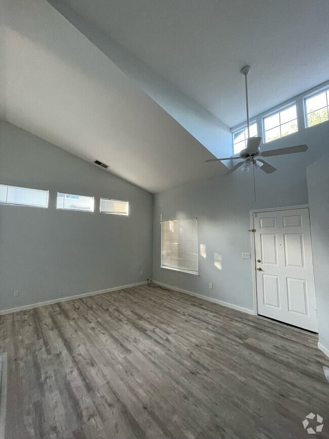 Building Photo - 9428 Plainoak Way