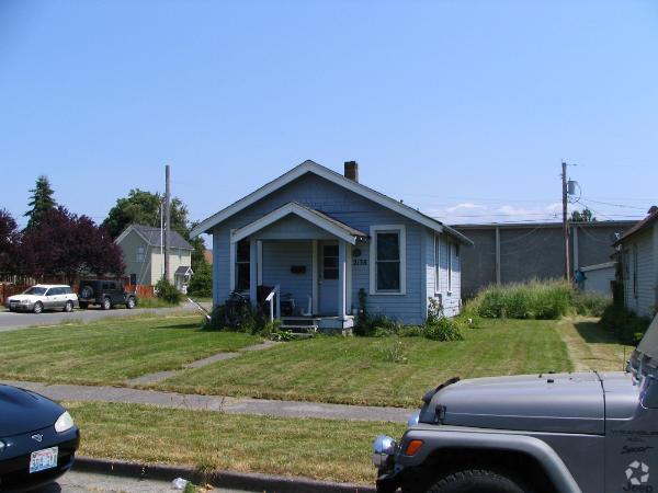 Building Photo - 2138 Franklin St