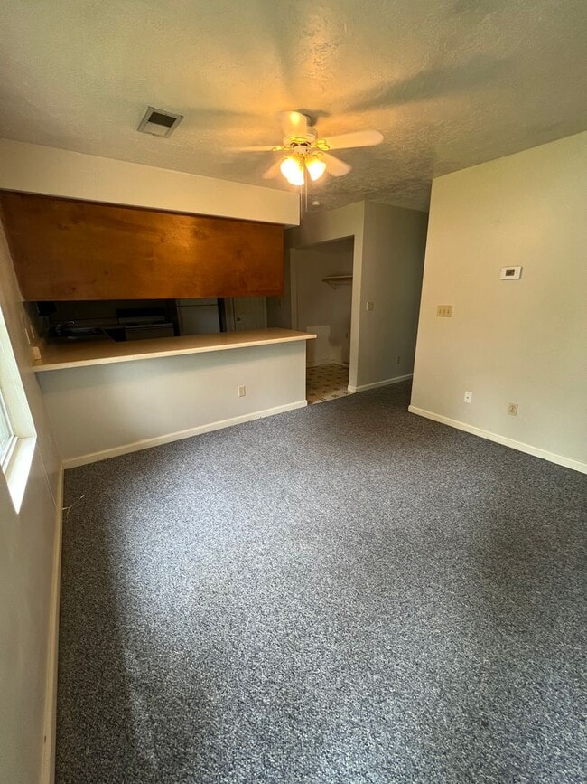 Building Photo - 405 Fonville St