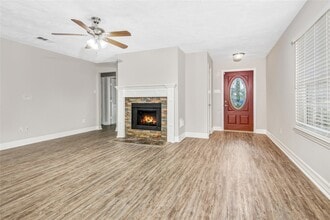 Building Photo - 2611 Desert Sage Dr