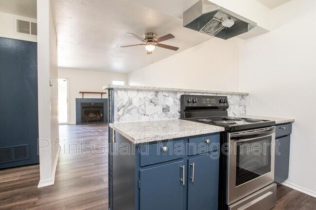 Foto del edificio - 5566 S Gold St