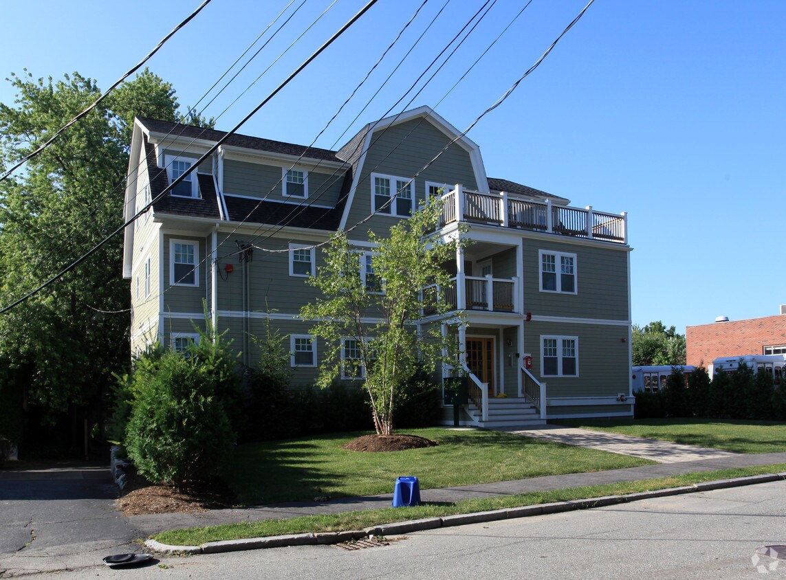 Primary Photo - 23 Beech St