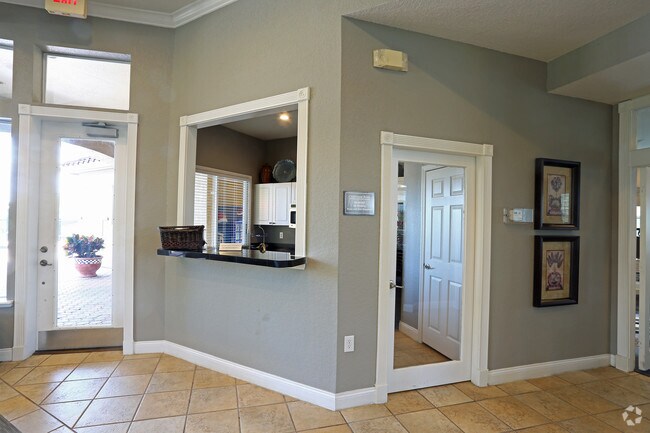 Andover Place at Cross Creek Apartments Tampa, FL