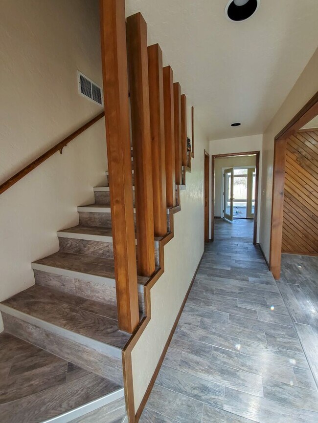 Foto del edificio - 3 bedroom 2 bath home in Shawnee