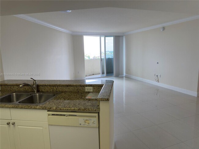 Foto del edificio - 19501 W Country Club Dr