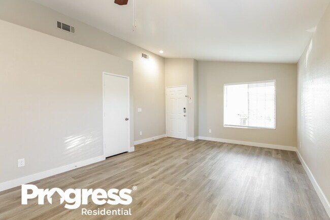 Foto del edificio - 4804 Minturn Ave