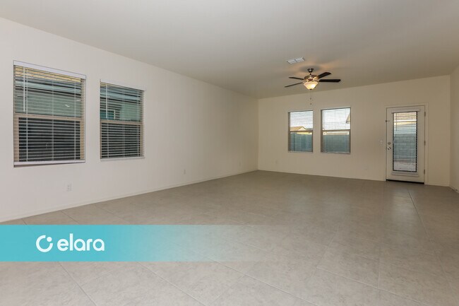 Building Photo - 18405 N Los Gabrieles Way