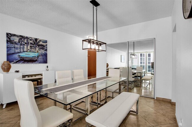 Building Photo - 3901 S Ocean Dr
