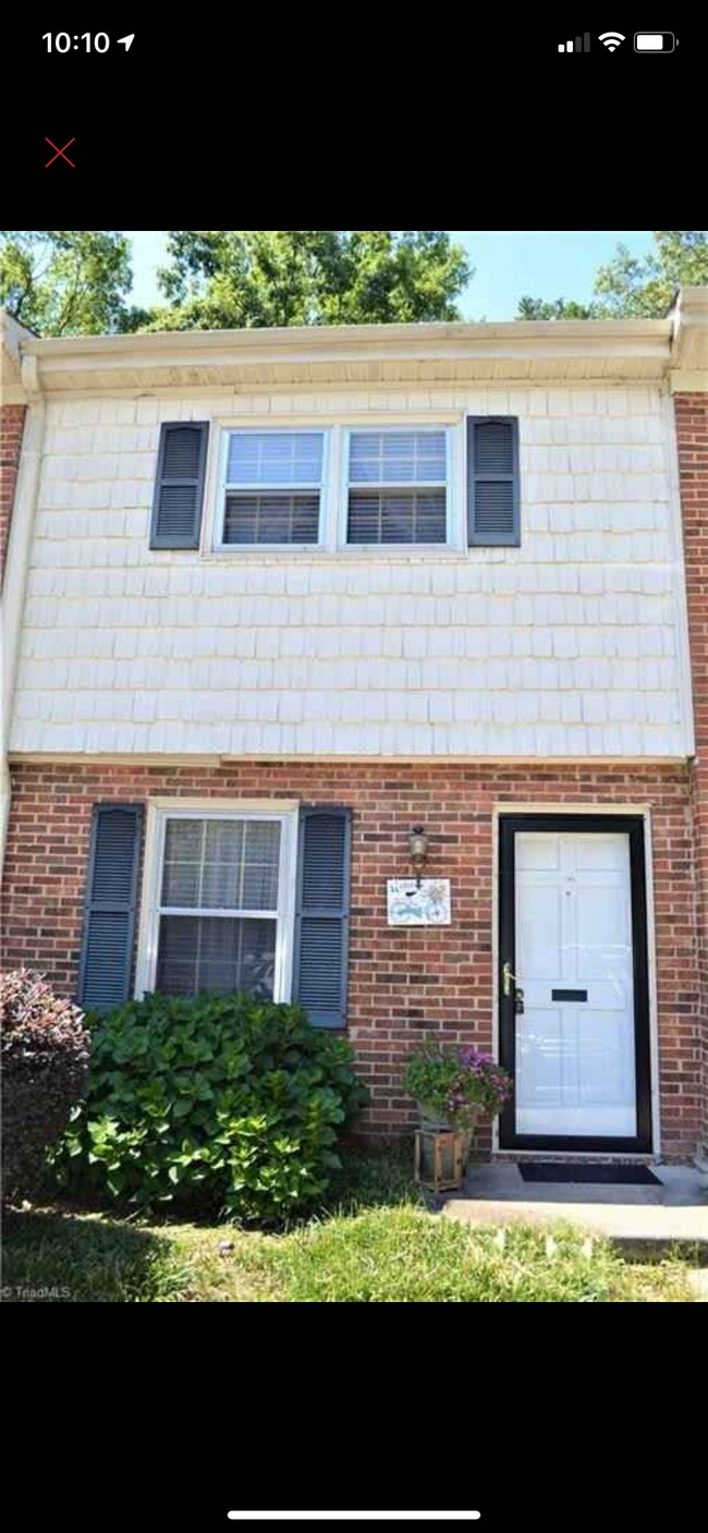 Building Photo - 224 Northpoint Ave