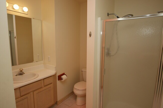 Foto del edificio - 2554 Pebble Valley Rd