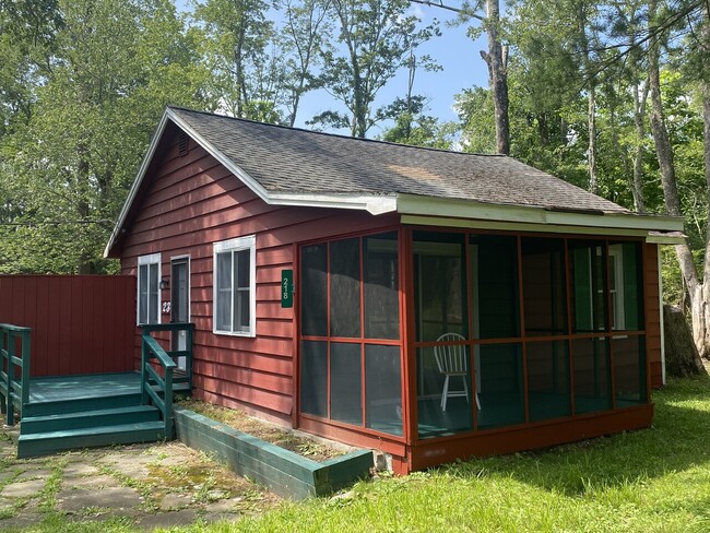 Building Photo - Chestnut Grove Village 23
