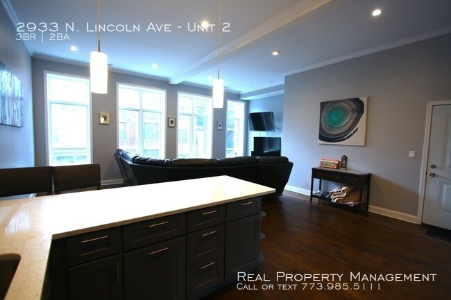 Foto del edificio - 2933 N Lincoln Ave