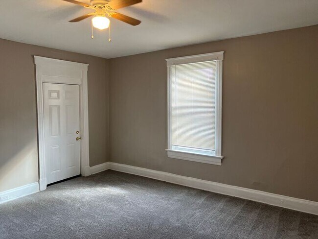 Foto del edificio - 3643 West Eighth Street