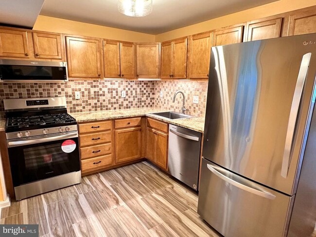 Building Photo - 4311 Cedarlake Ct
