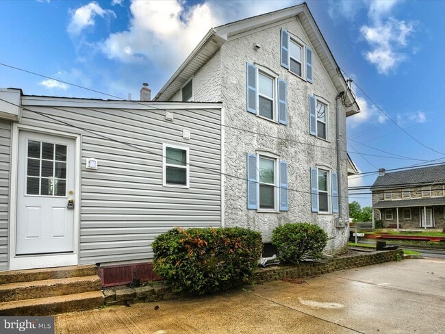 Building Photo - 78a Ridge Rd