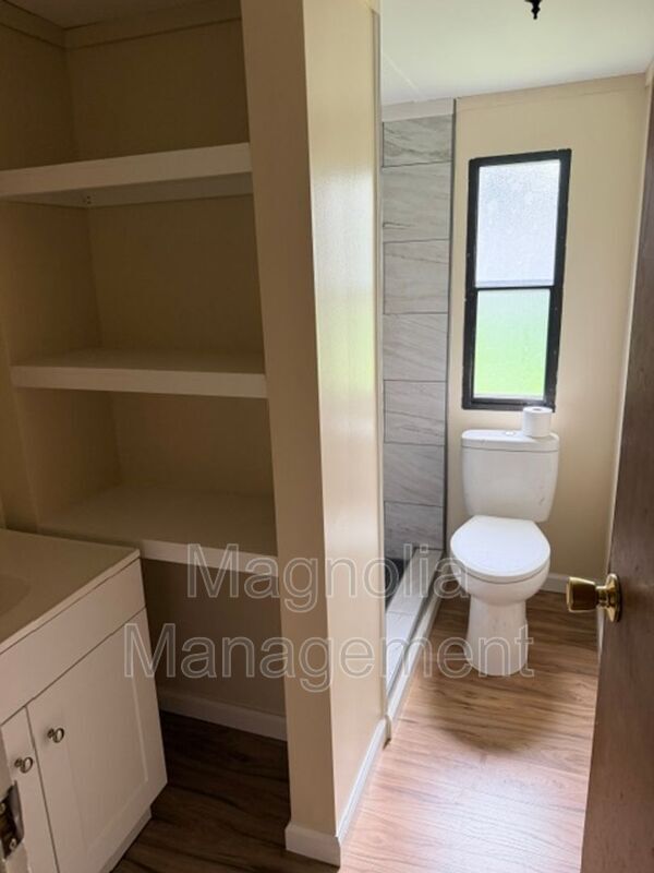 Building Photo - 209 Gillburg Estates Ct