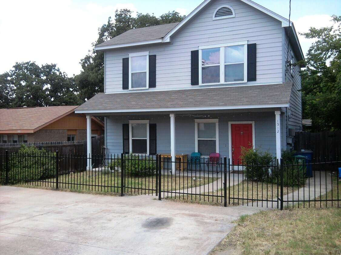 1512 Pennsylvania Ave, Austin, TX 78702 House Rental in Austin, TX