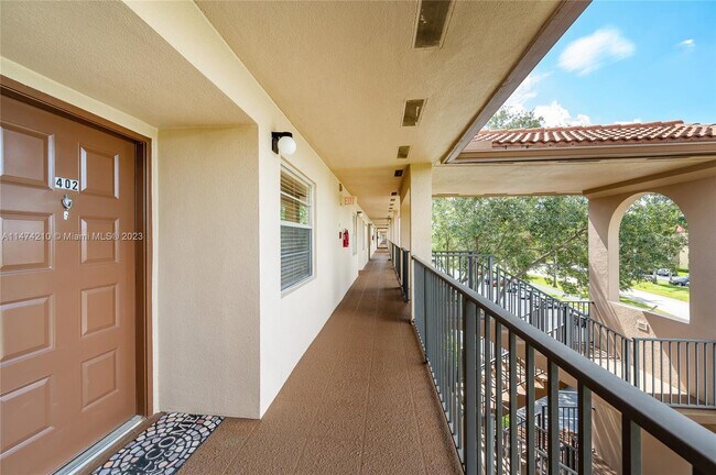 Foto del edificio - 1251 SW 125th Ave