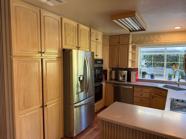 Foto del edificio - 4 bed, 3 bath cul-de-sac home!