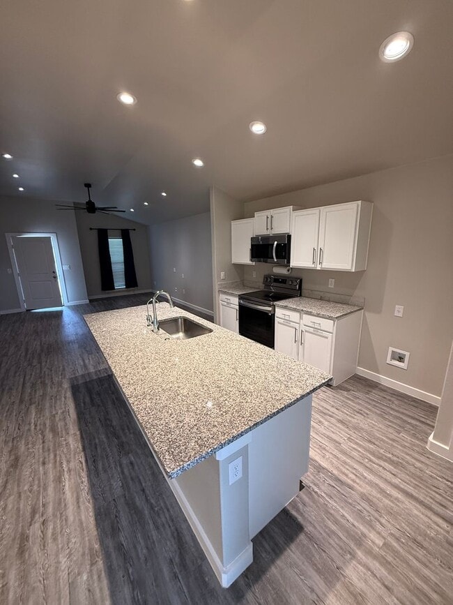 Building Photo - Available NOW! 3/2/2 in Friendship ISD