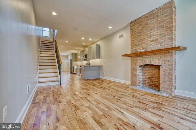 Foto del edificio - 336 E 21st St