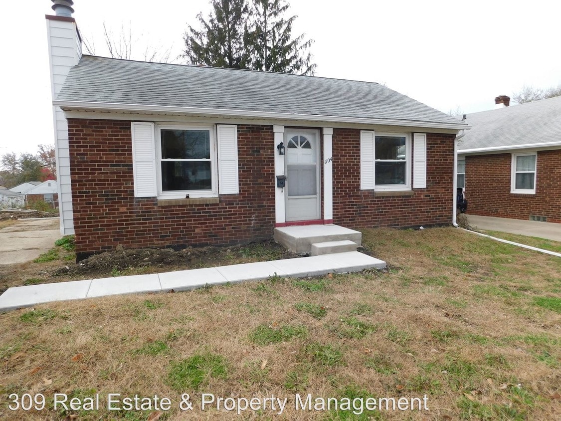 1104 E War Memorial Dr, Peoria Heights, IL 61616 House Rental in