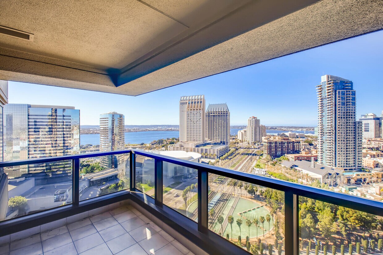 Foto principal - 100 Harbor Dr