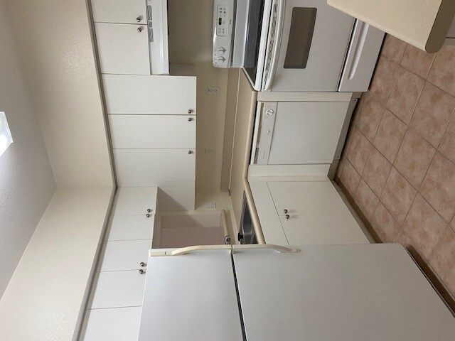 Building Photo - 8461 Bernwood Cove Loop