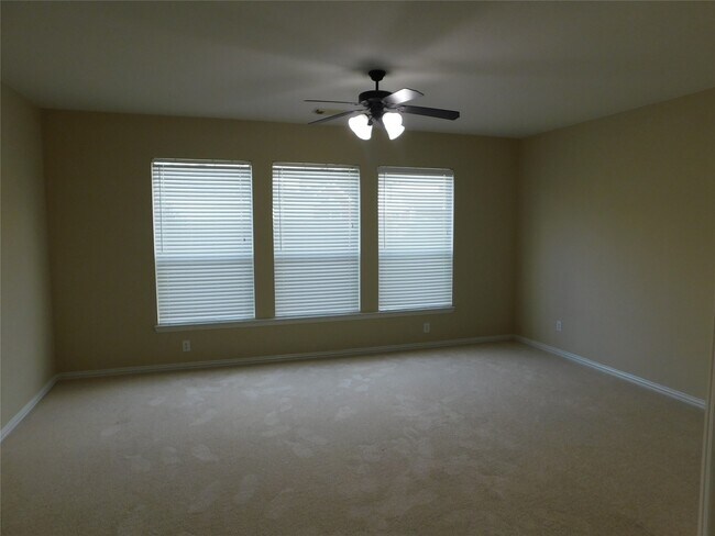 Foto del edificio - 5527 Baron Ridge Ln