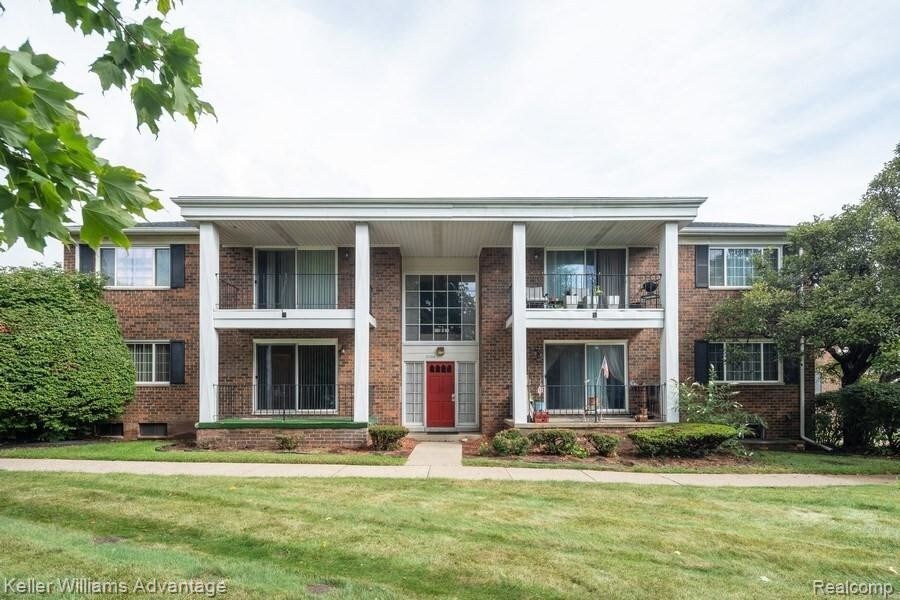 Foto principal - 25304 Shiawassee Cir