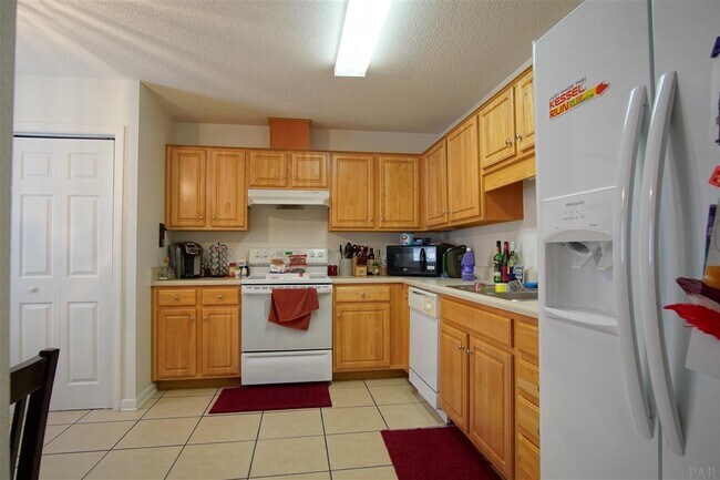 Foto del edificio - 7161 Pine Blossom Rd