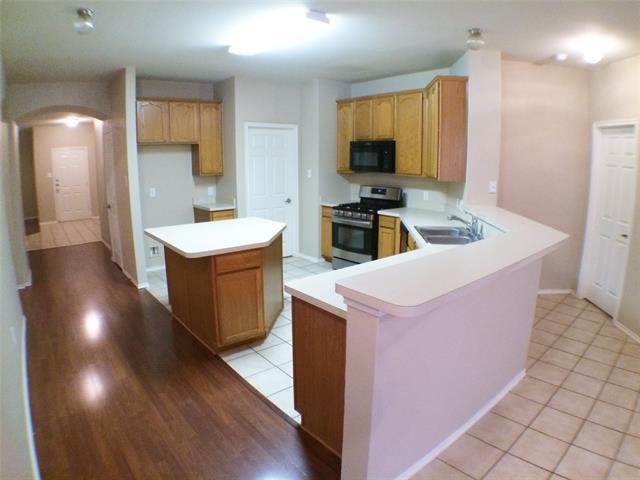 Foto del edificio - 9857 Old Field Dr