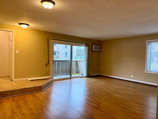 Building Photo - 12 Echo Ct