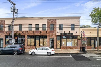 Building Photo - 409 Plandome Rd