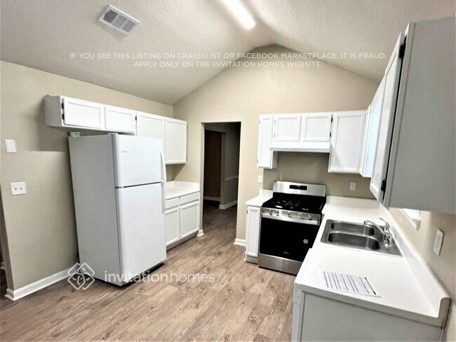 Foto del edificio - 6955 Greenfield Ln