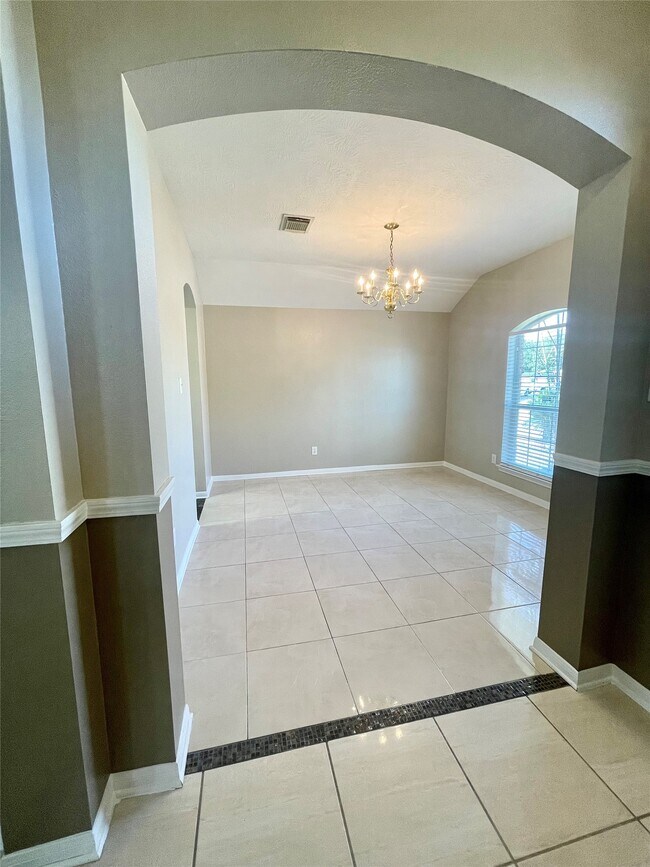 Building Photo - 9135 Gianna Ct