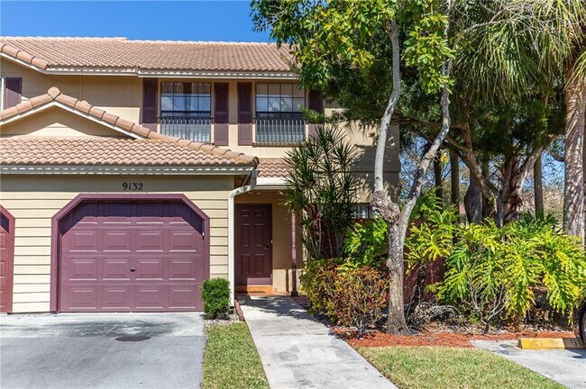 Foto del edificio - 9132 Vineyard Lake Dr