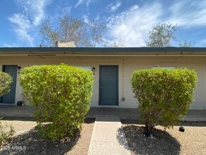 Building Photo - 1595 W Mountain View Rd