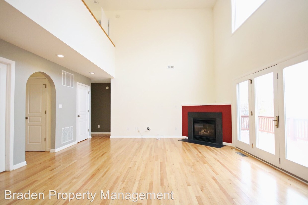 Primary Photo - 3 br, 2.5 bath House - 15 Clark Court