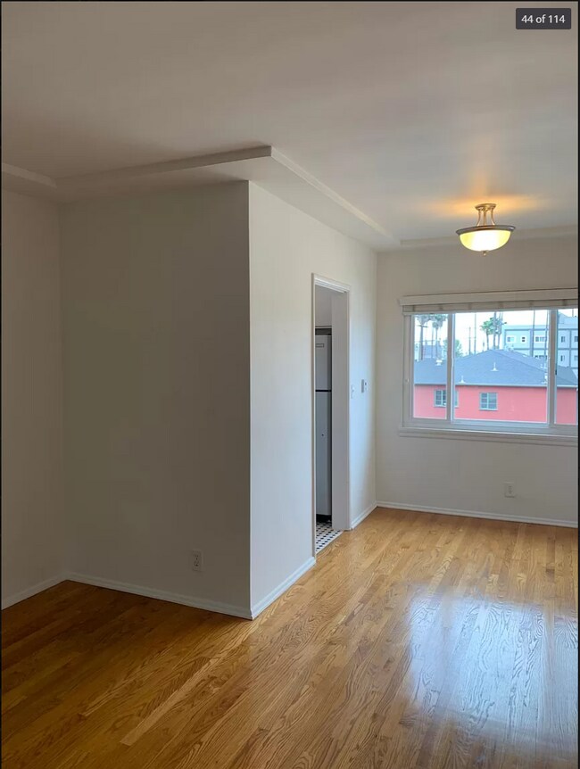 Living Room facing kitchen - 1849 N Harvard Blvd